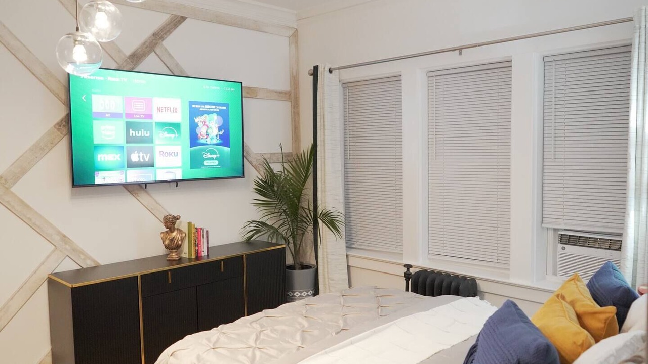 Photo of Bedroom in East Avenue