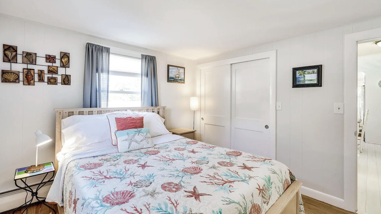 Photo of Bedroom in Falmouth Heights