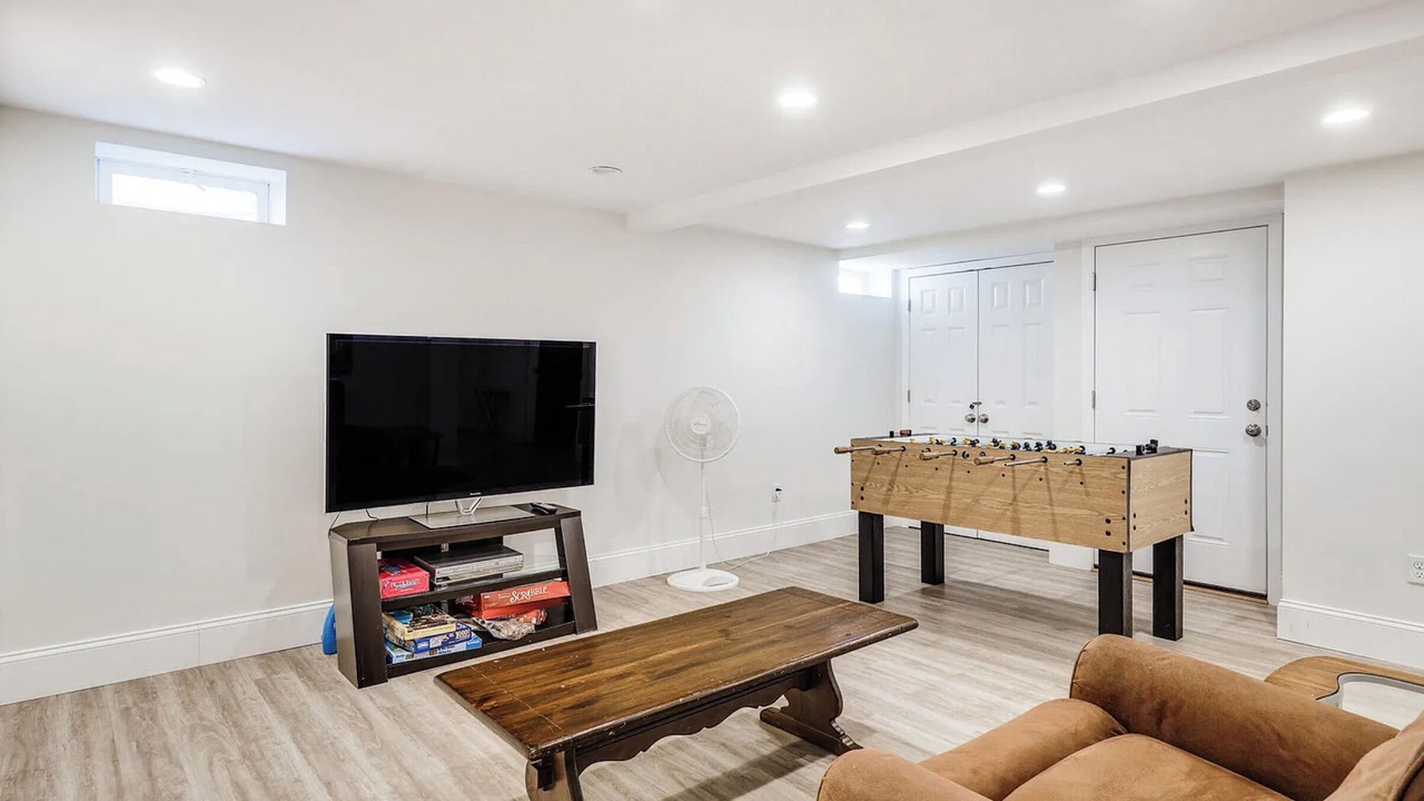 Photo of Livingroom in Falmouth Heights