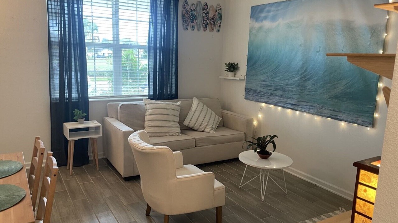 Photo of Livingroom in Silver Lake