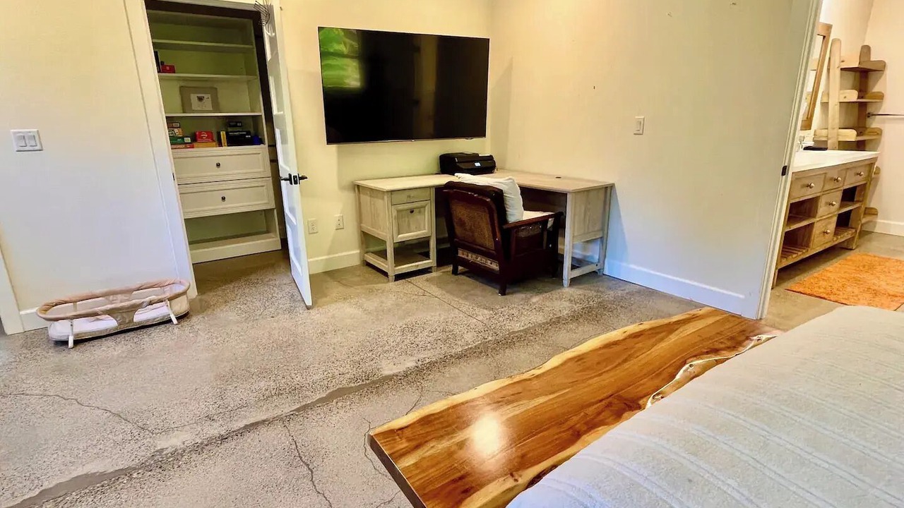 Photo of Bedroom in Ashland