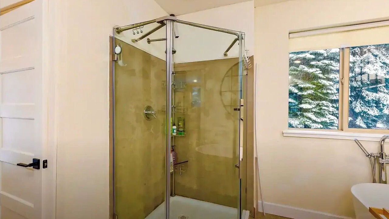 Photo of Bathroom in Ashland