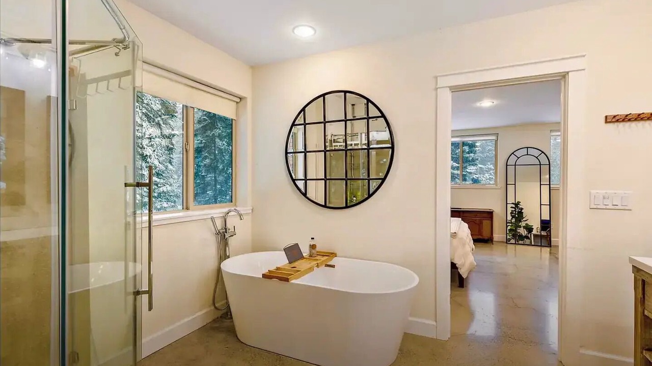 Photo of Bathroom in Ashland