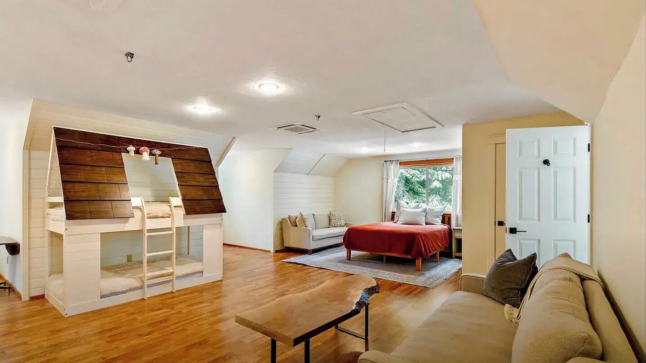 Photo of Bedroom in Ashland