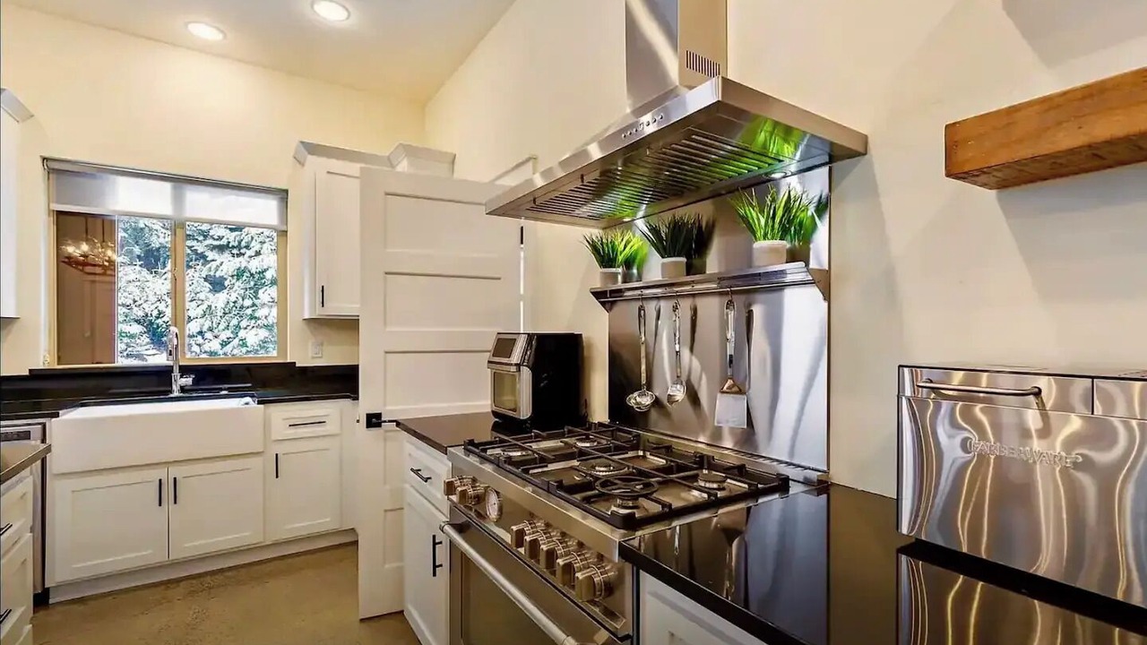 Photo of Kitchen in Ashland