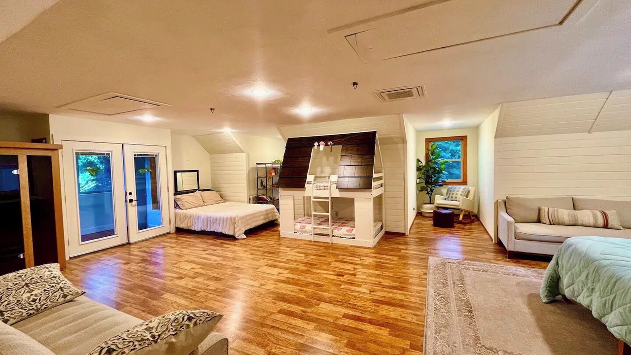 Photo of Bedroom in Ashland