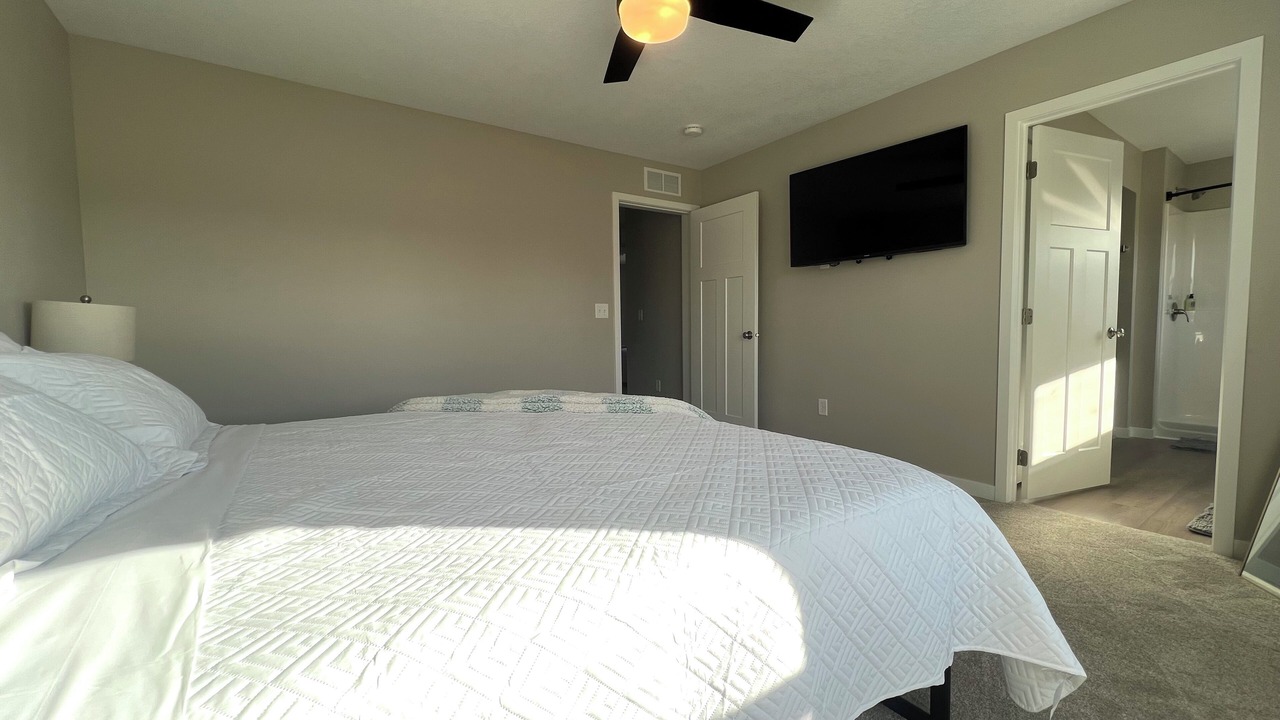 Photo of Bedroom in Cedar Falls