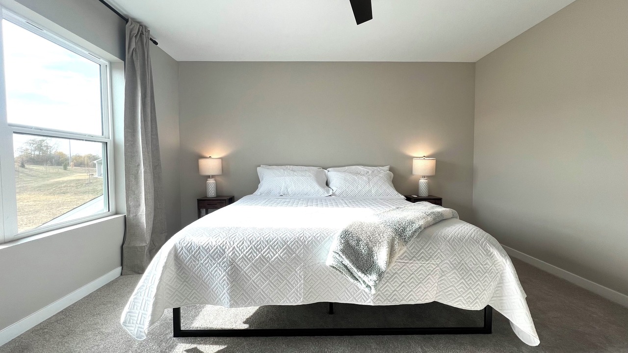 Photo of Bedroom in Cedar Falls