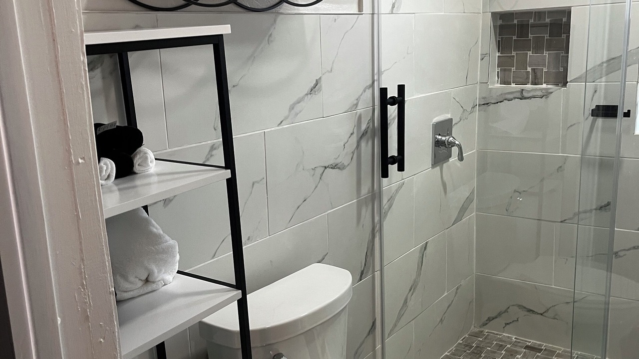 Photo of Bathroom in South Central Houston