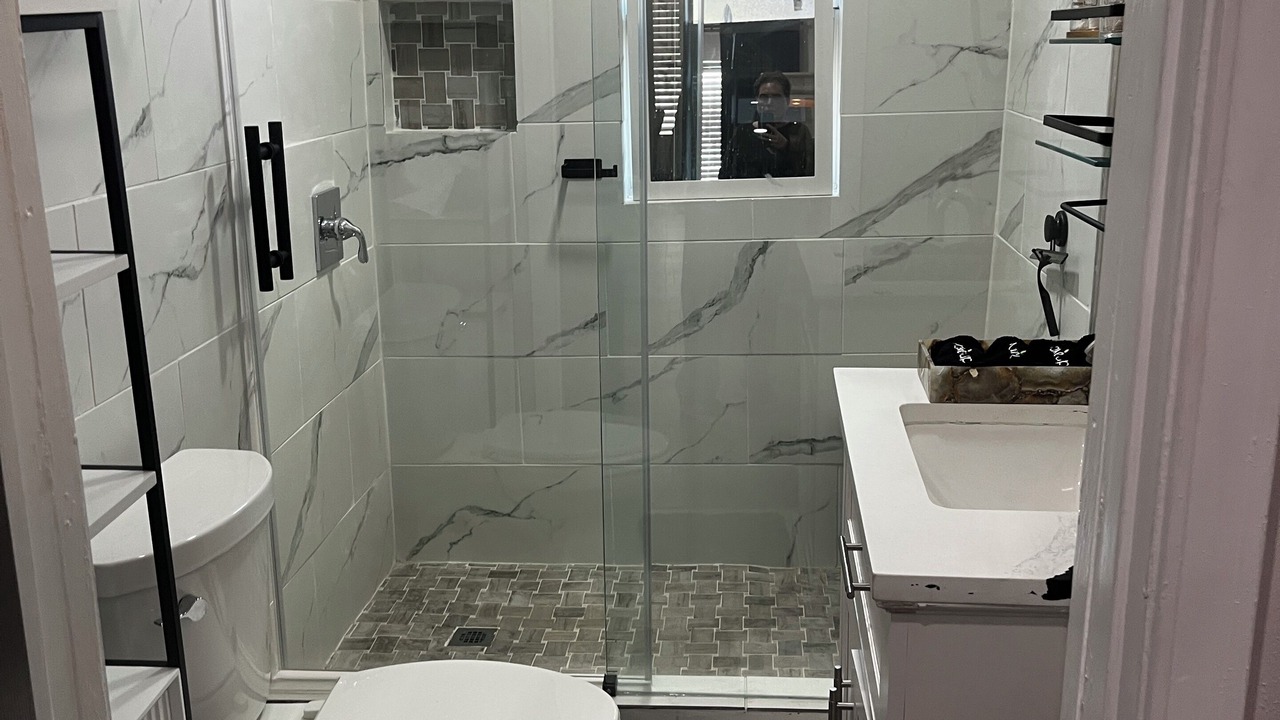 Photo of Bathroom in South Central Houston