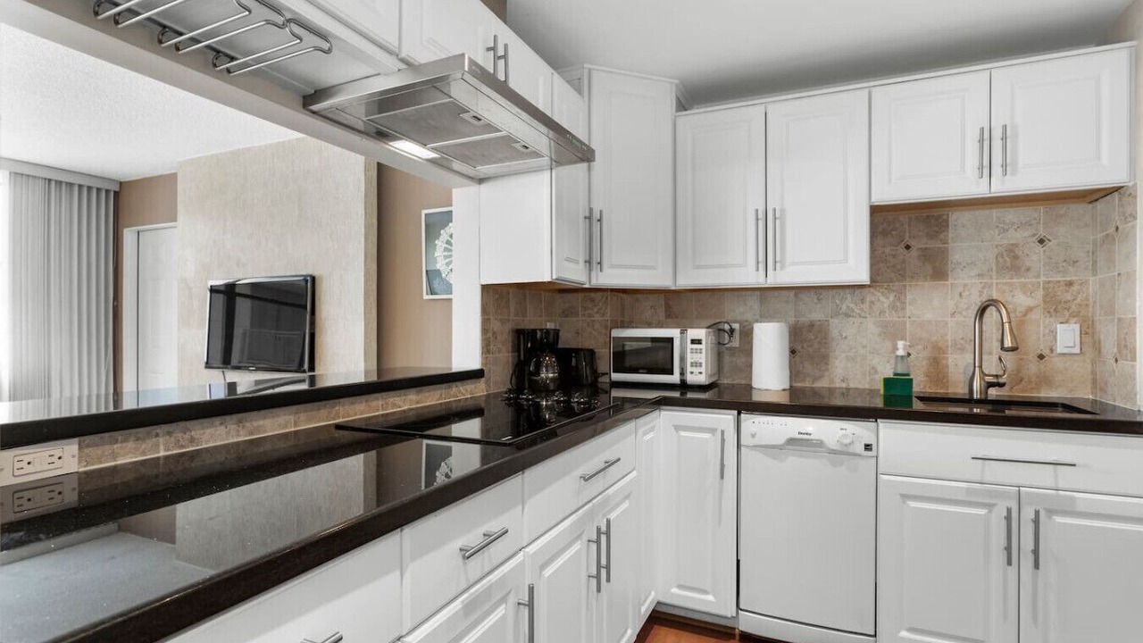 Photo of Kitchen in Bay Harbor Islands
