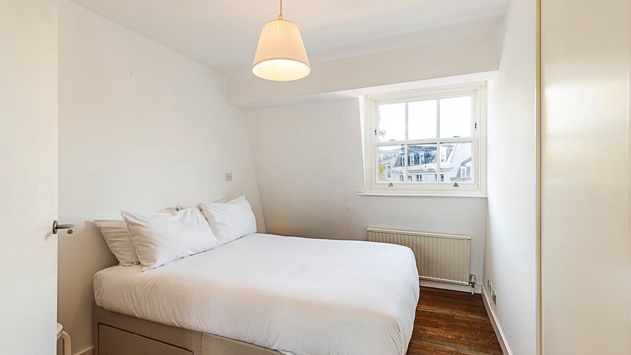 Photo of Bedroom in Angel