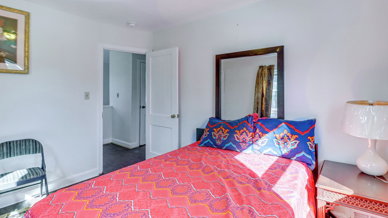 Photo of Bedroom in Wheaton-Glenmont