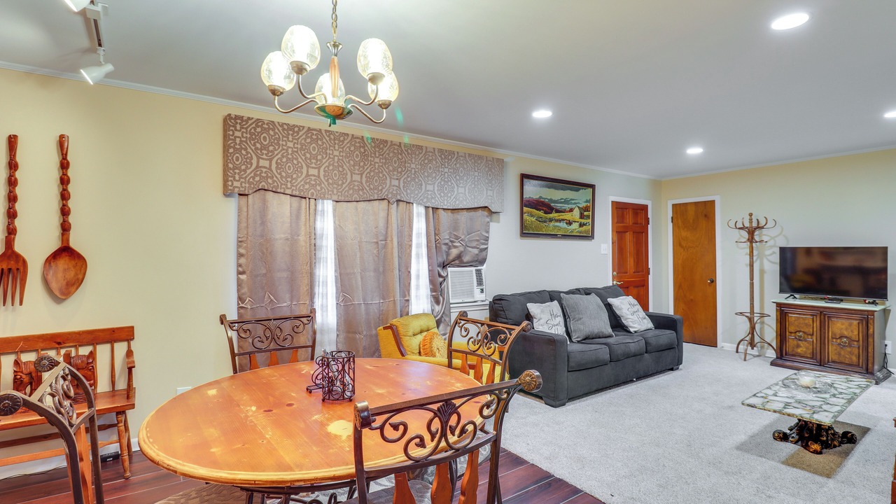 Photo of Livingroom in Natchez
