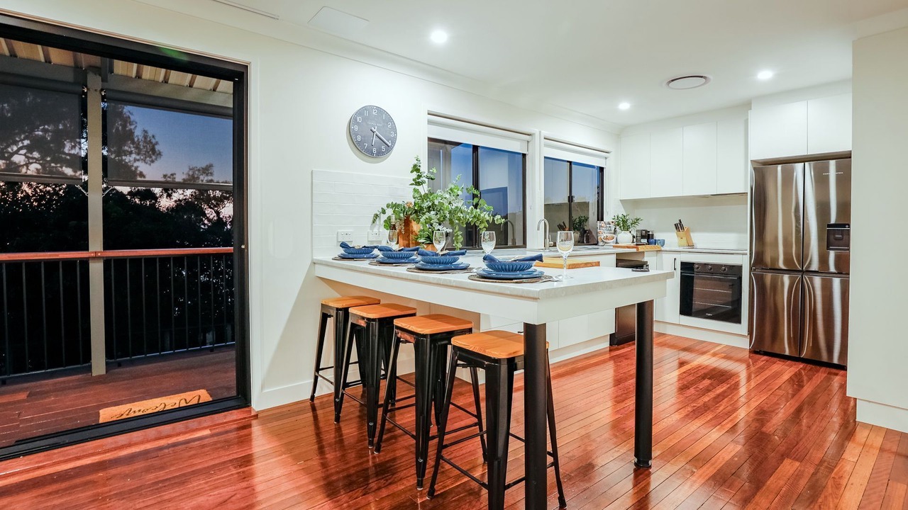 Photo of Others in Seventeen Seventy