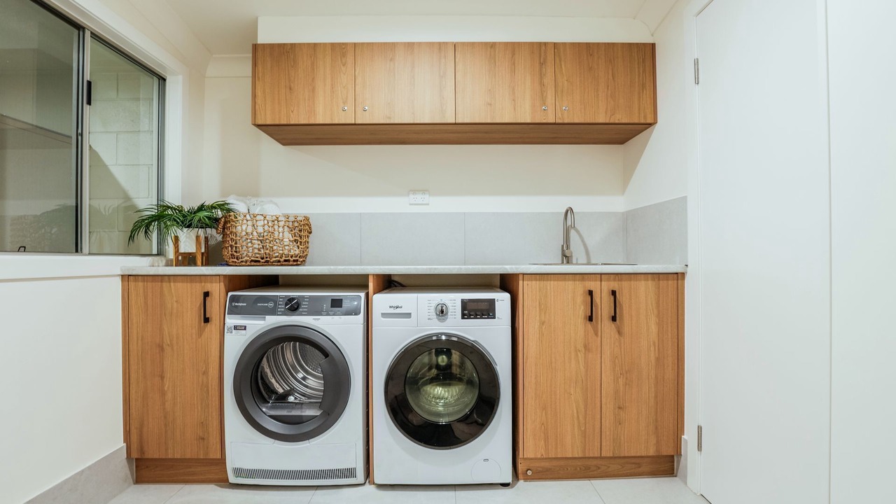 Photo of Others in Seventeen Seventy