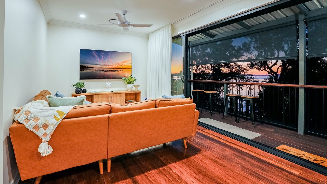 Photo of Livingroom in Seventeen Seventy