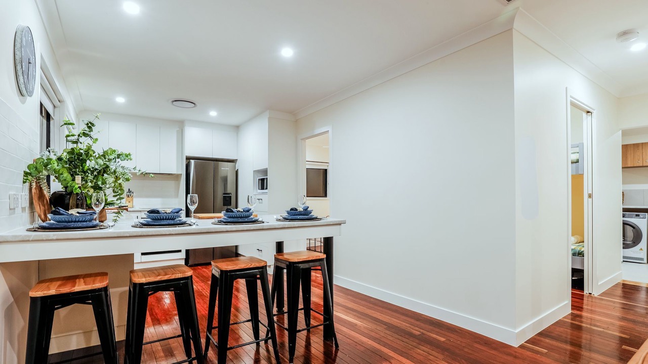 Photo of Others in Seventeen Seventy