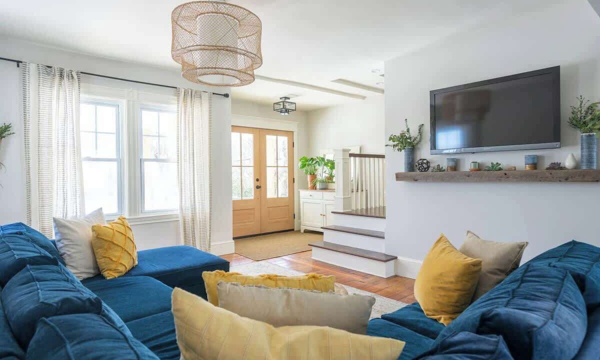 Photo of Livingroom in Portsmouth