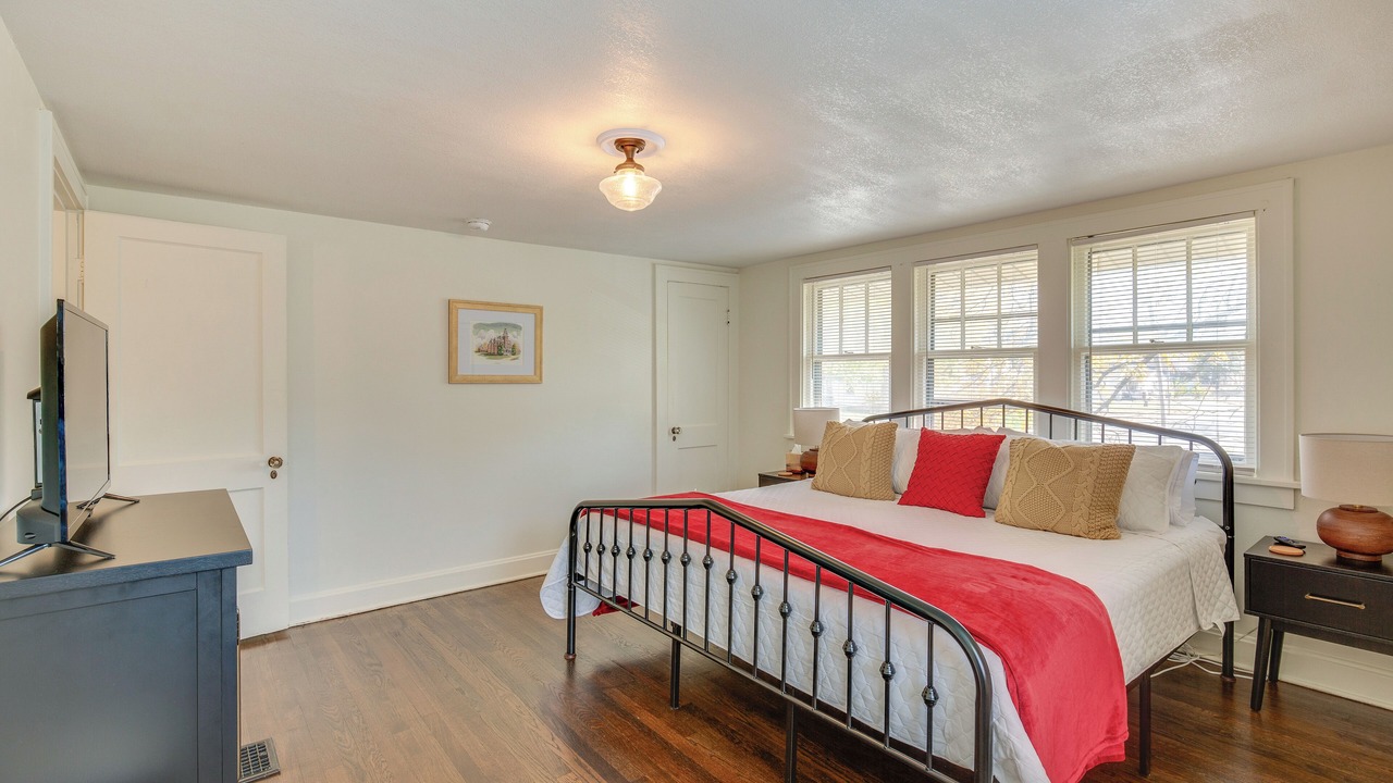 Photo of Bedroom in Independence