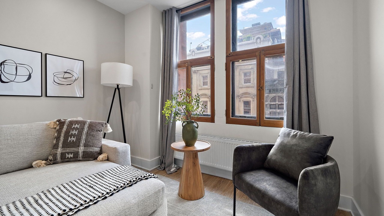 Photo of Livingroom in Chinatown
