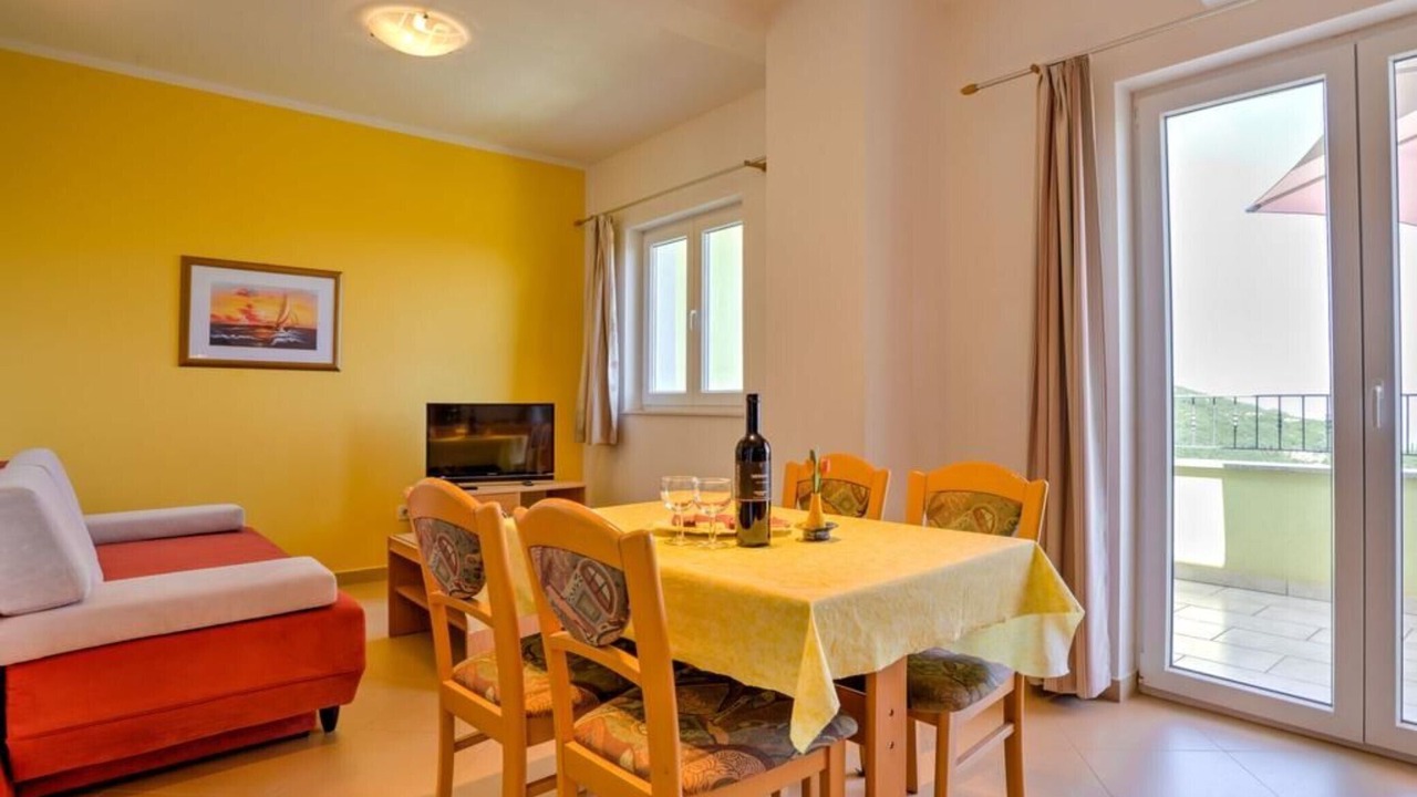 Photo of Livingroom in Brsec