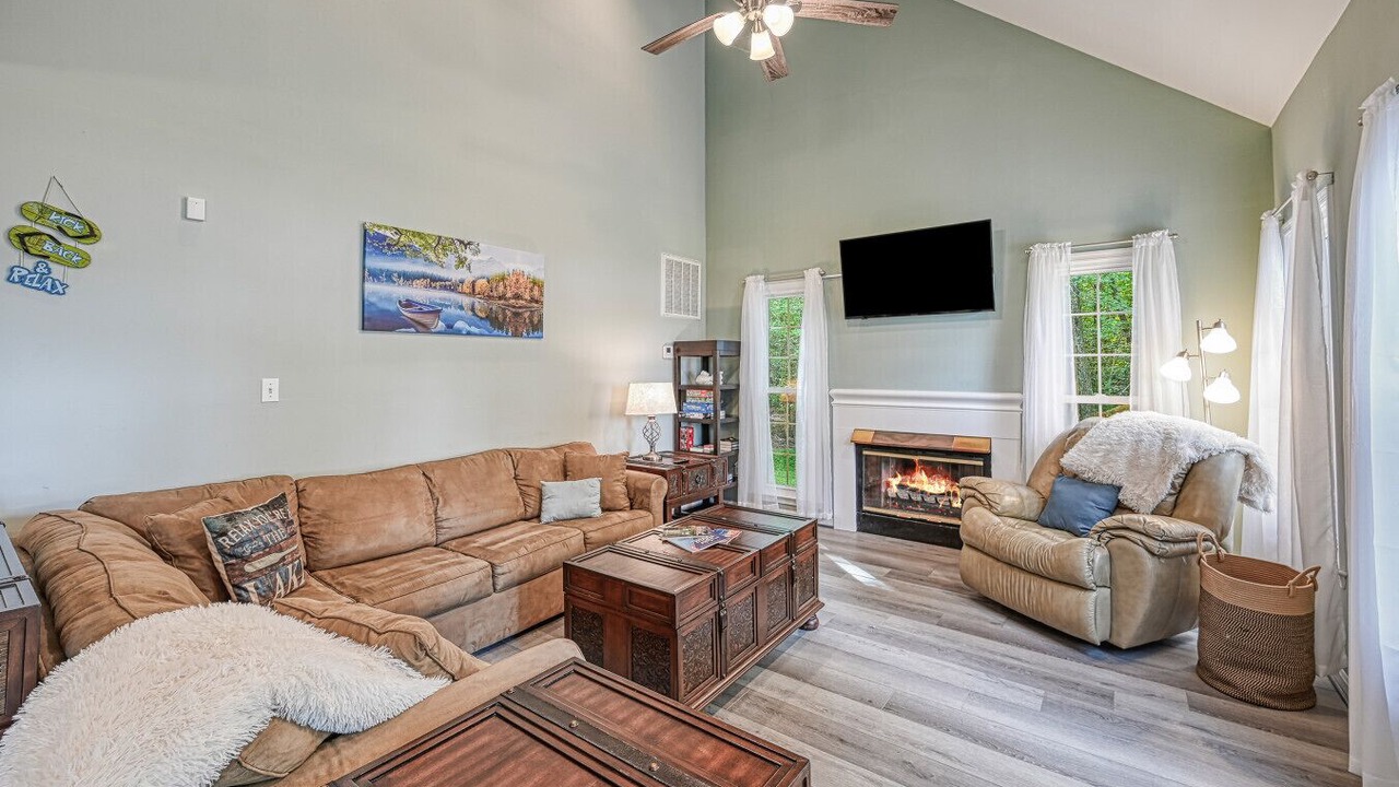 Photo of Livingroom in Bumpass