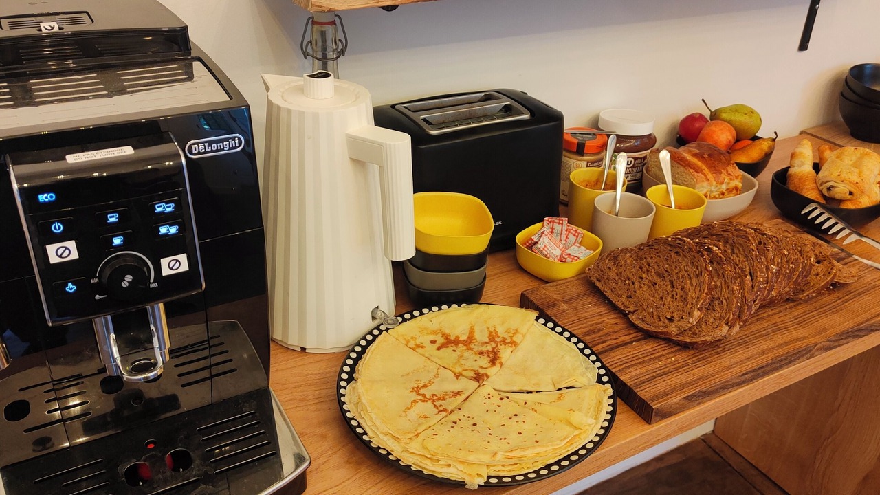 Photo of Others in Brequigny