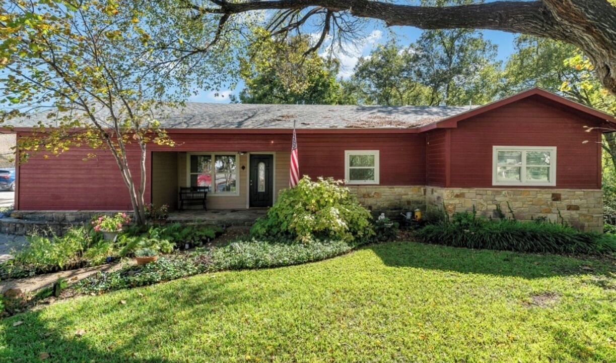 Photo of Outdoor in Glen Rose