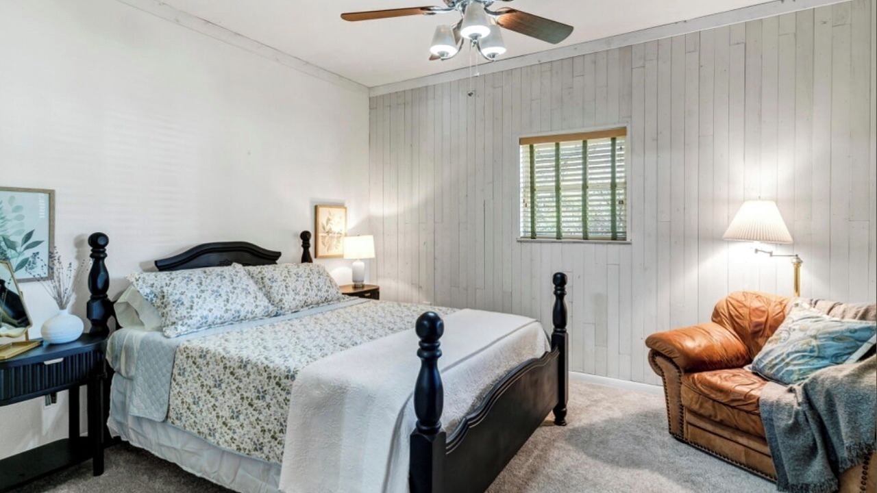 Photo of Bedroom in Glen Rose