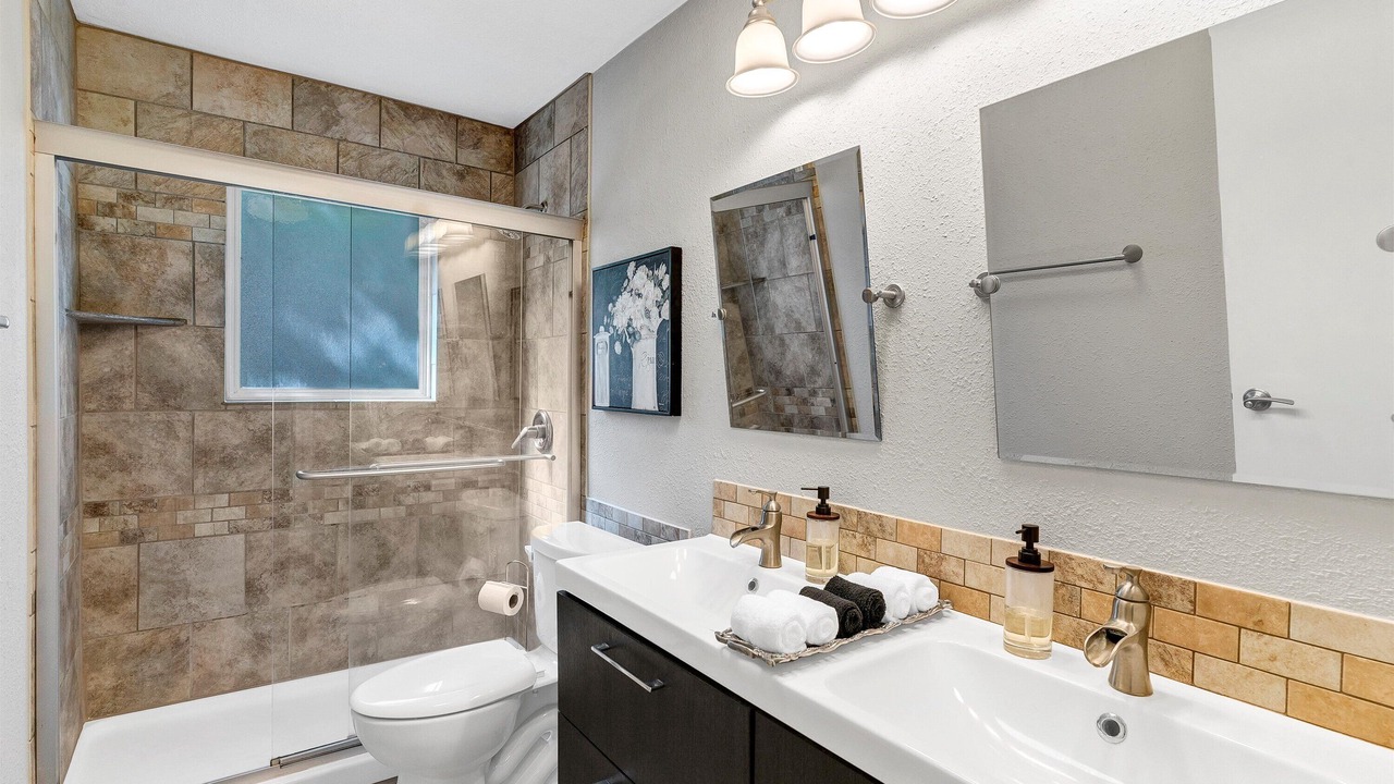 Photo of Bathroom in Glen Rose