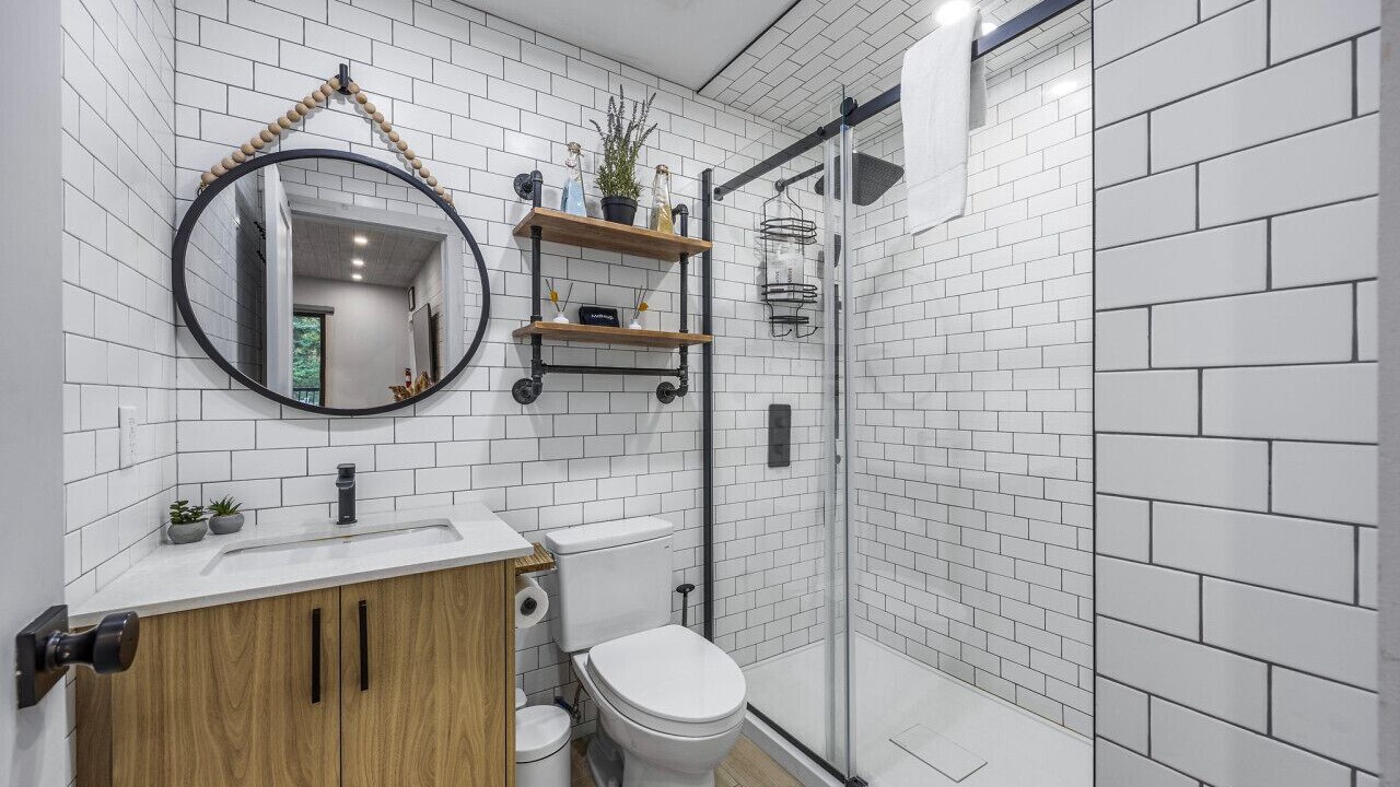 Photo of Bathroom in Penetanguishene