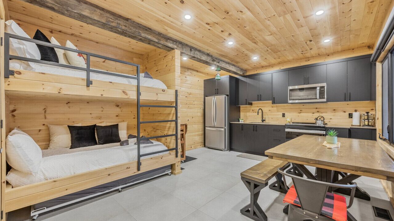 Photo of Bedroom in Penetanguishene