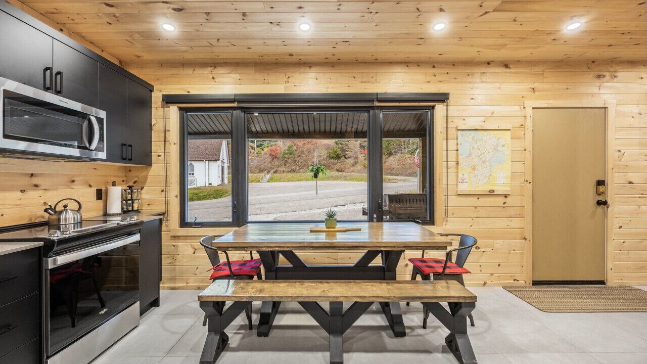 Photo of Kitchen in Penetanguishene