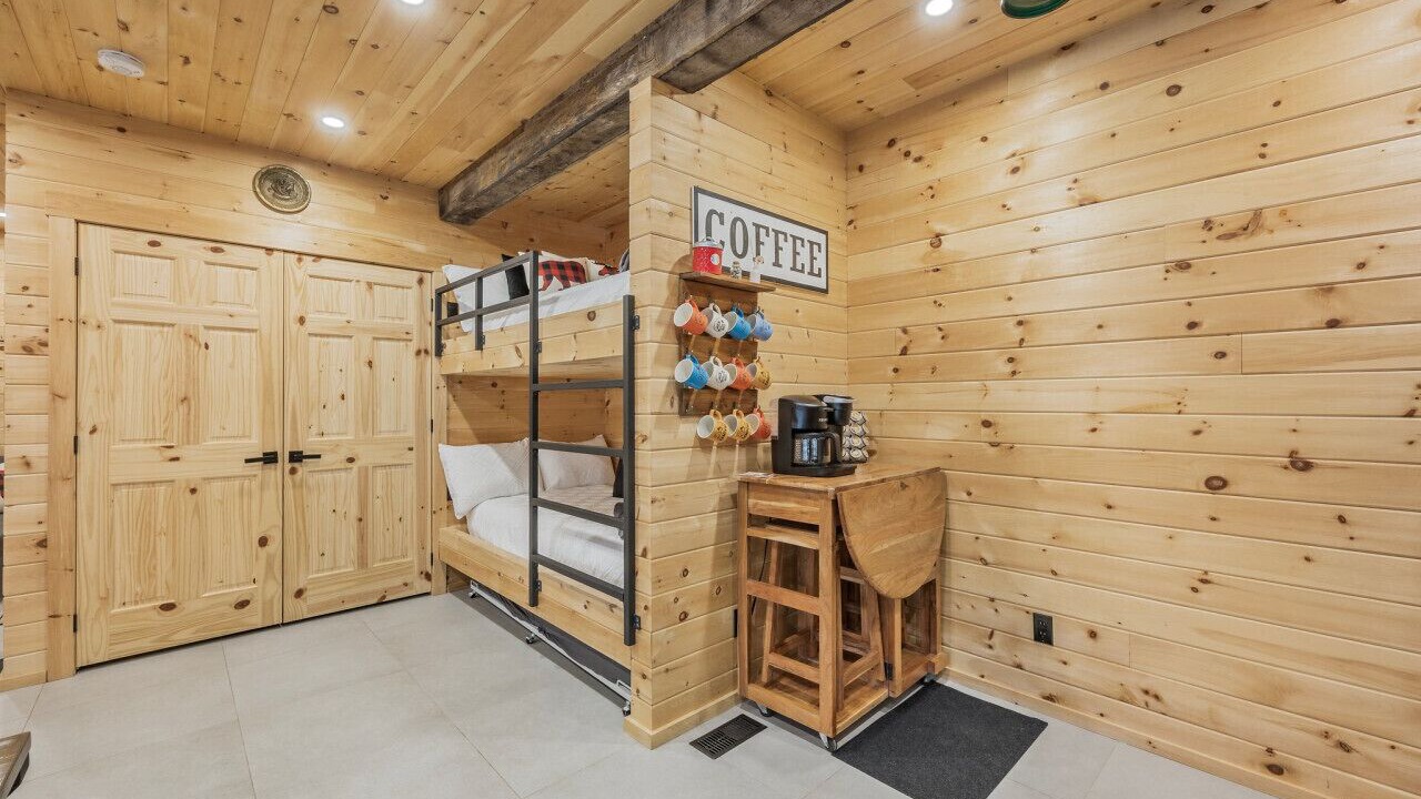 Photo of Bedroom in Penetanguishene