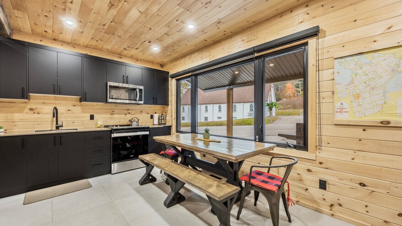 Photo of Kitchen in Penetanguishene