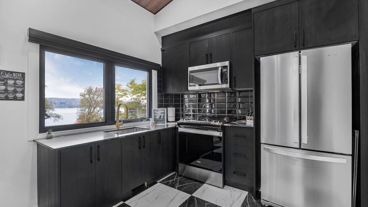 Photo of Kitchen in Penetanguishene
