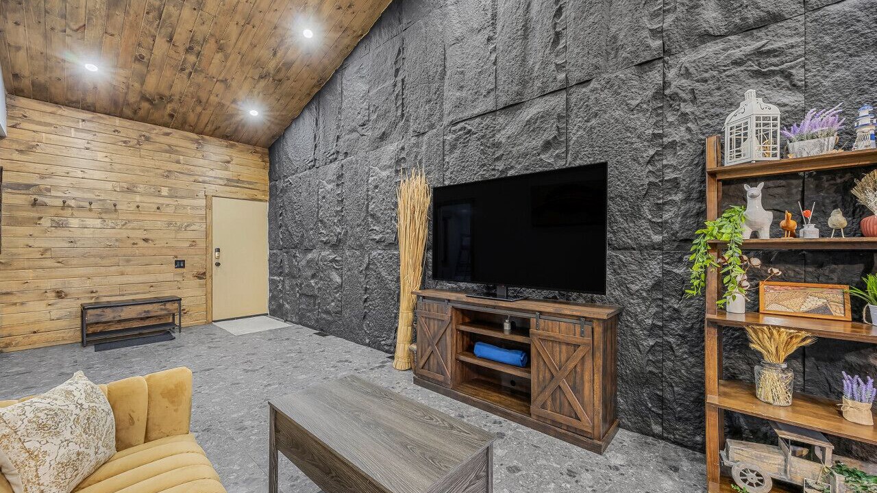 Photo of Livingroom in Penetanguishene