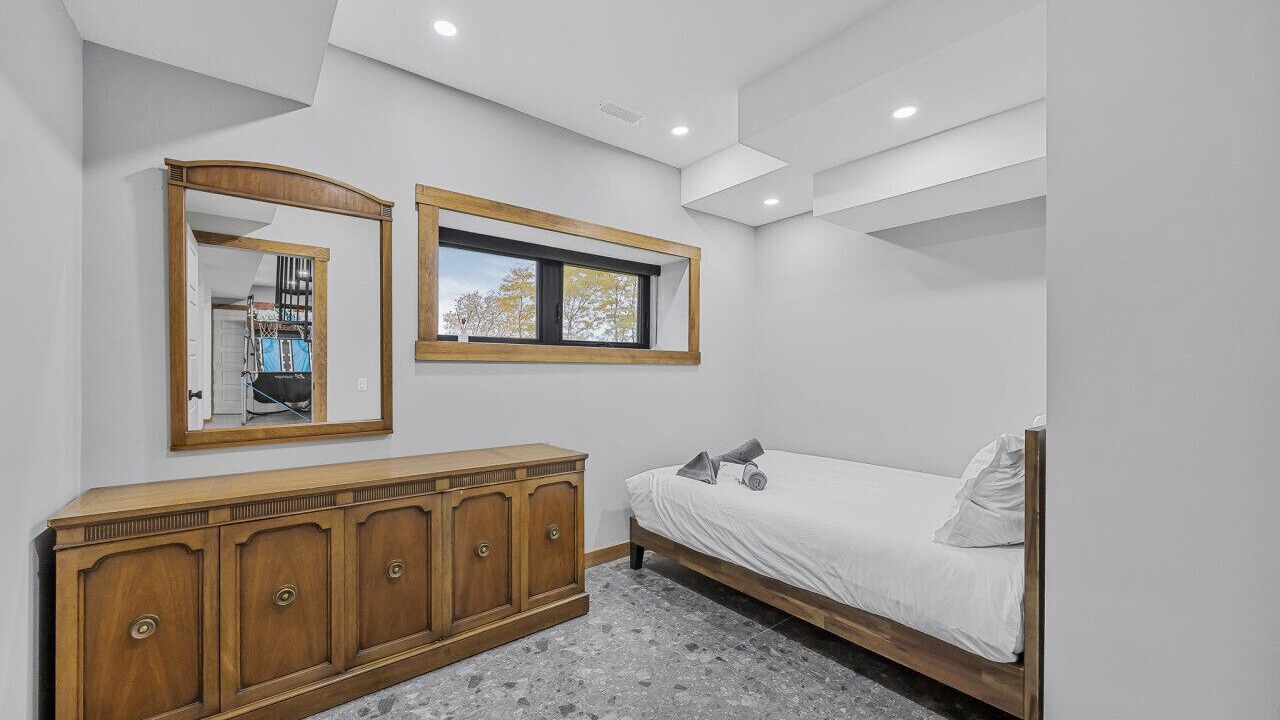 Photo of Bedroom in Penetanguishene