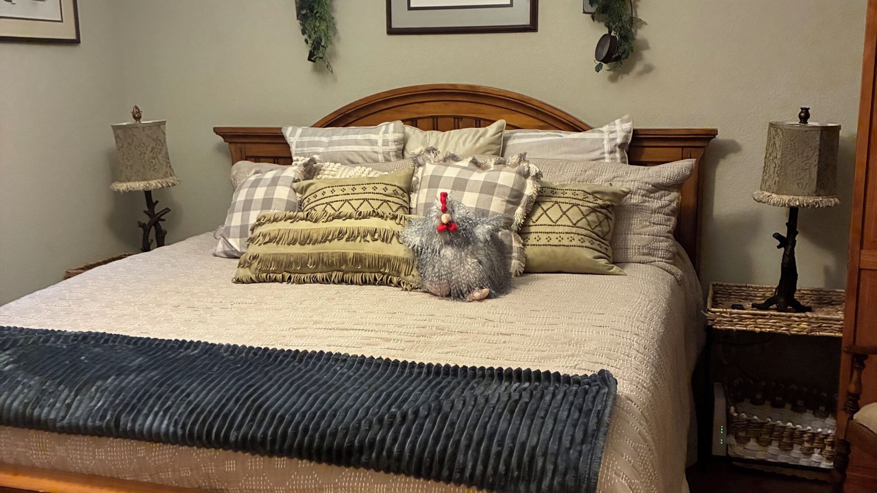 Photo of Bedroom in Cookson