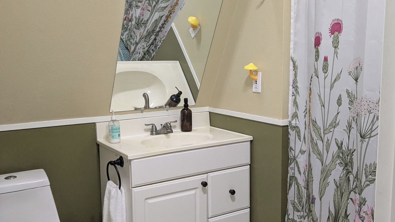 Photo of Bathroom in Hoodsport