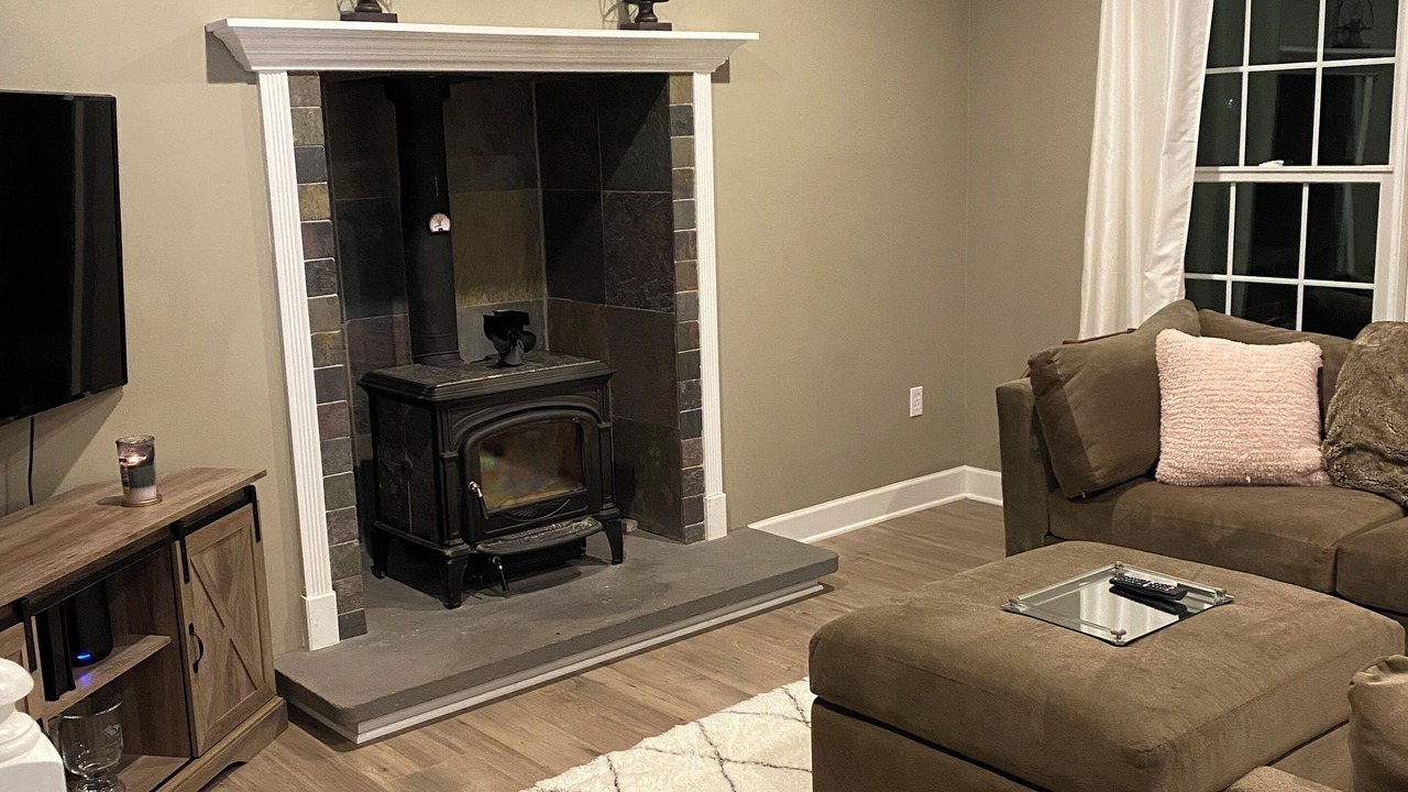 Photo of Livingroom in Jamesville