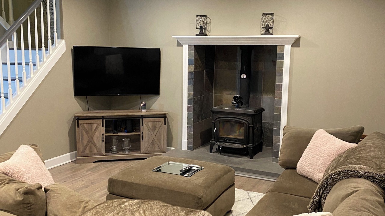 Photo of Livingroom in Jamesville
