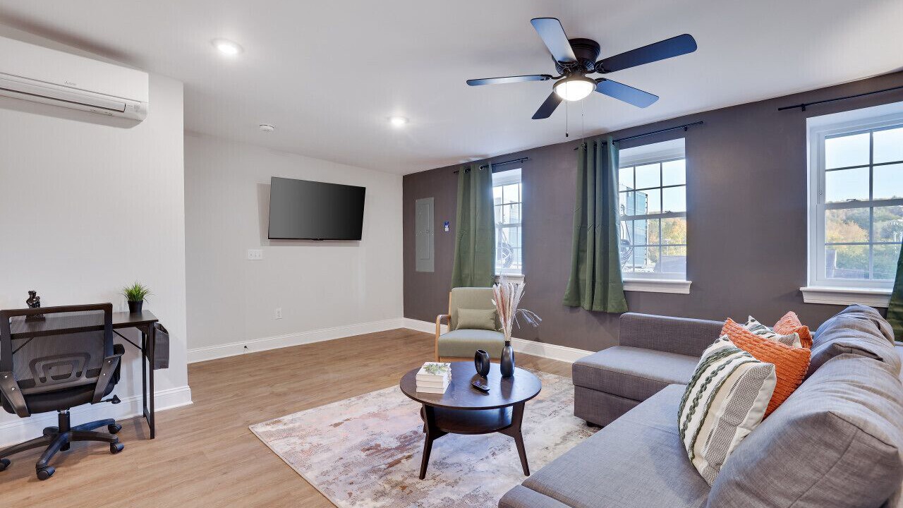 Photo of Livingroom in Stroudsburg