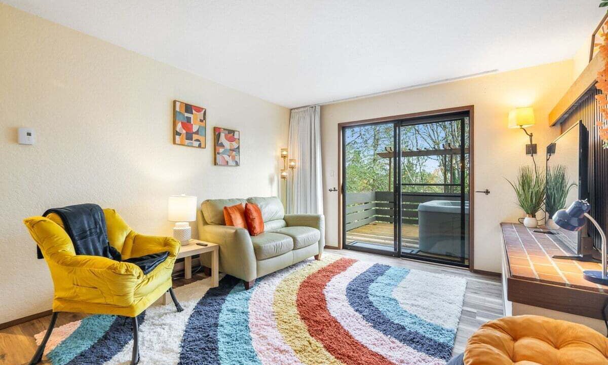 Photo of Livingroom in Kenmore