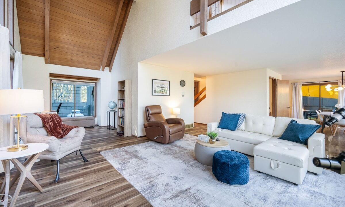 Photo of Livingroom in Kenmore