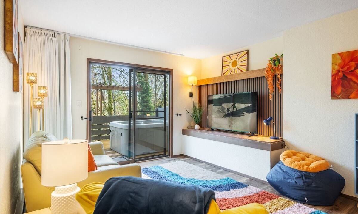 Photo of Livingroom in Kenmore