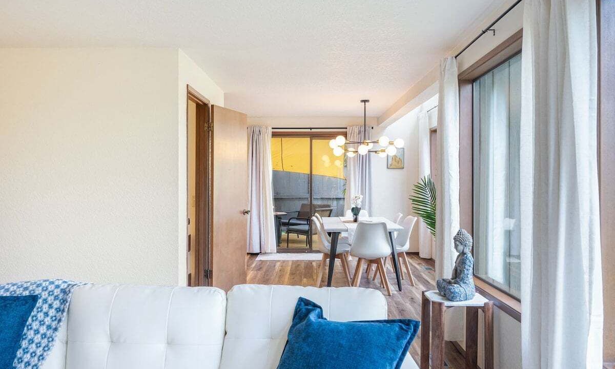 Photo of Livingroom in Kenmore