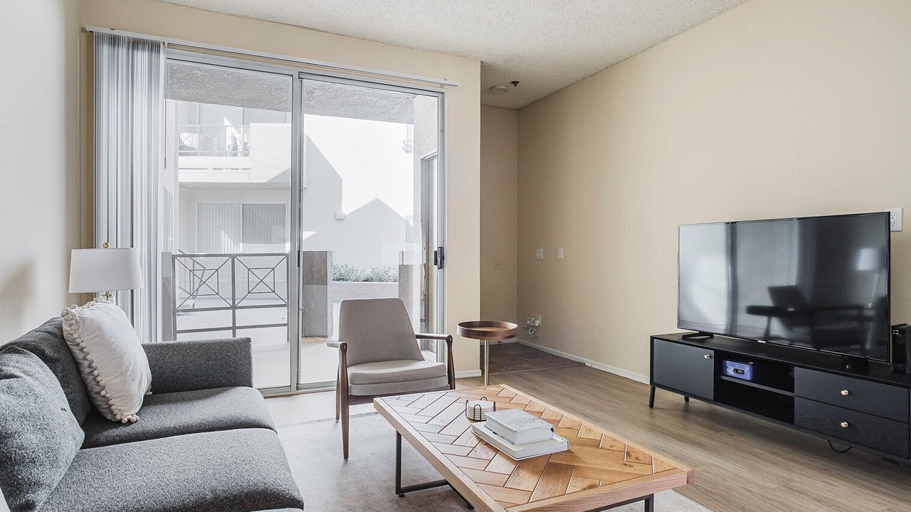Photo of Livingroom in Burbank