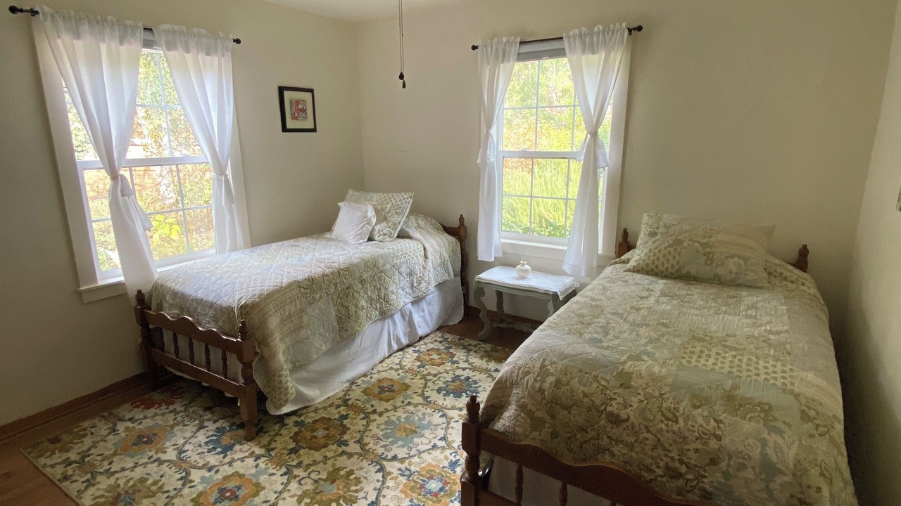 Photo of Bedroom in Angels Camp